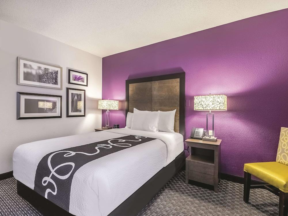La Quinta By Wyndham Hartford Bradley Airport Hotel Windsor Locks Buitenkant foto