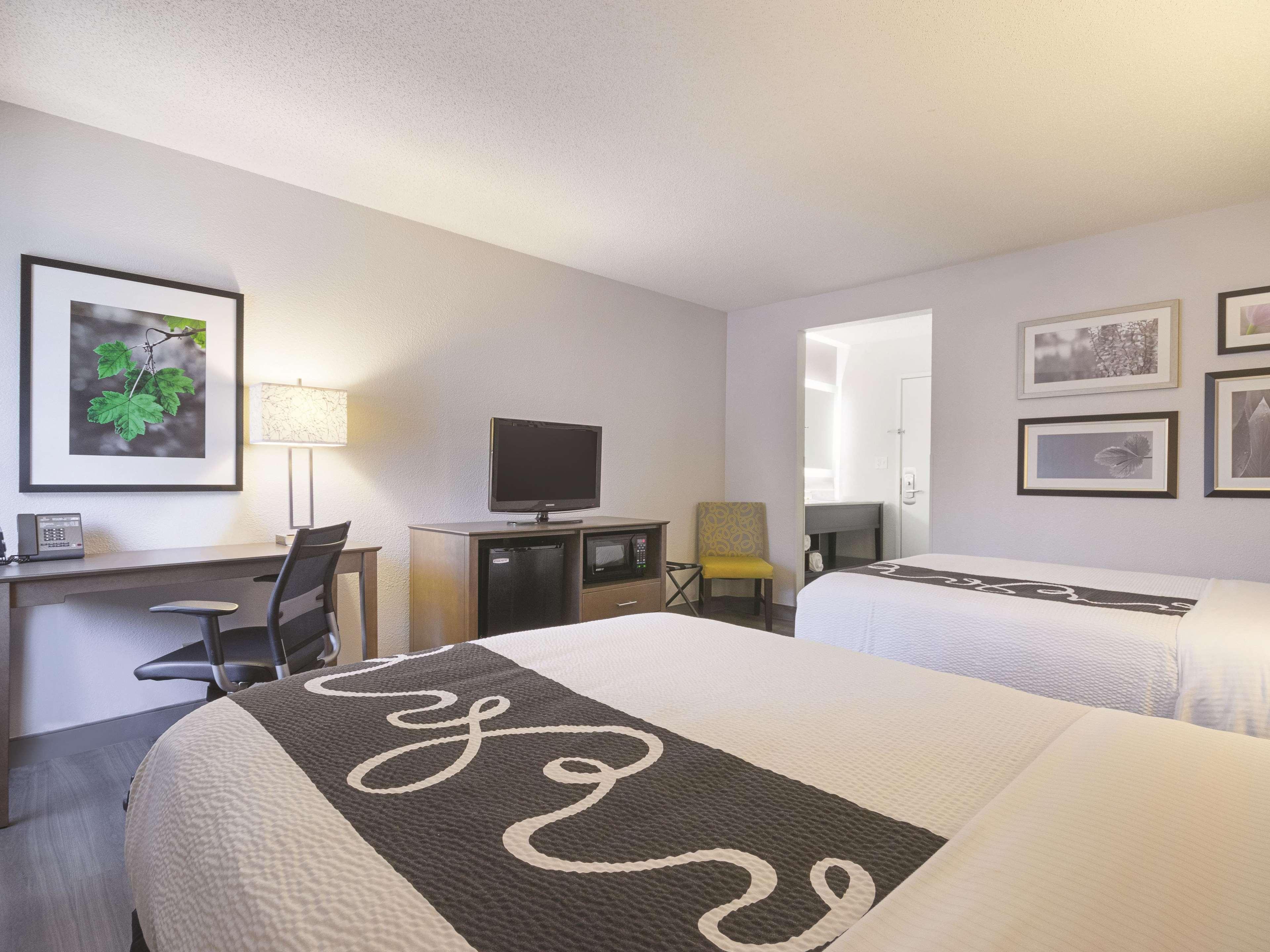 La Quinta By Wyndham Hartford Bradley Airport Hotel Windsor Locks Buitenkant foto