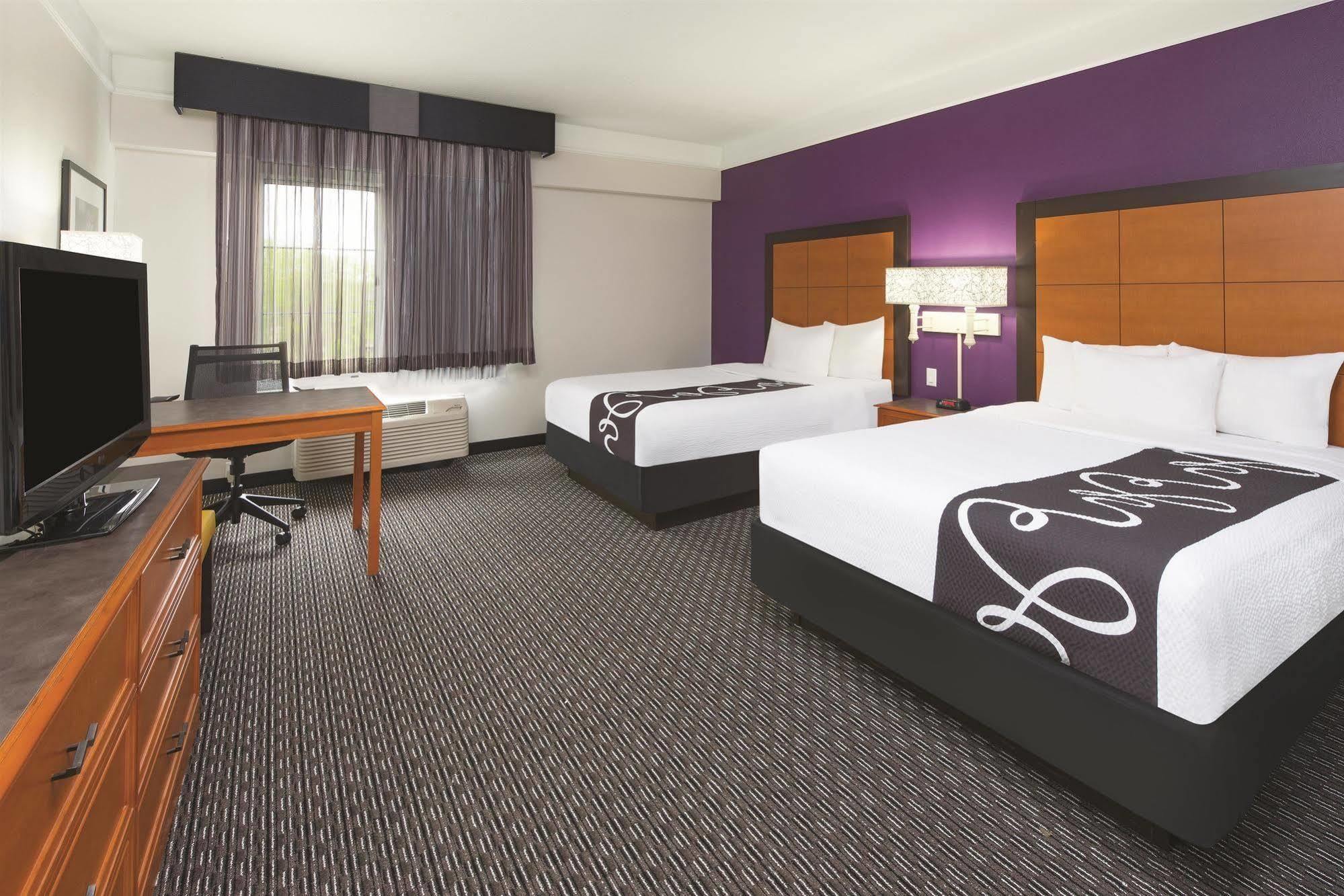 La Quinta By Wyndham Hartford Bradley Airport Hotel Windsor Locks Buitenkant foto